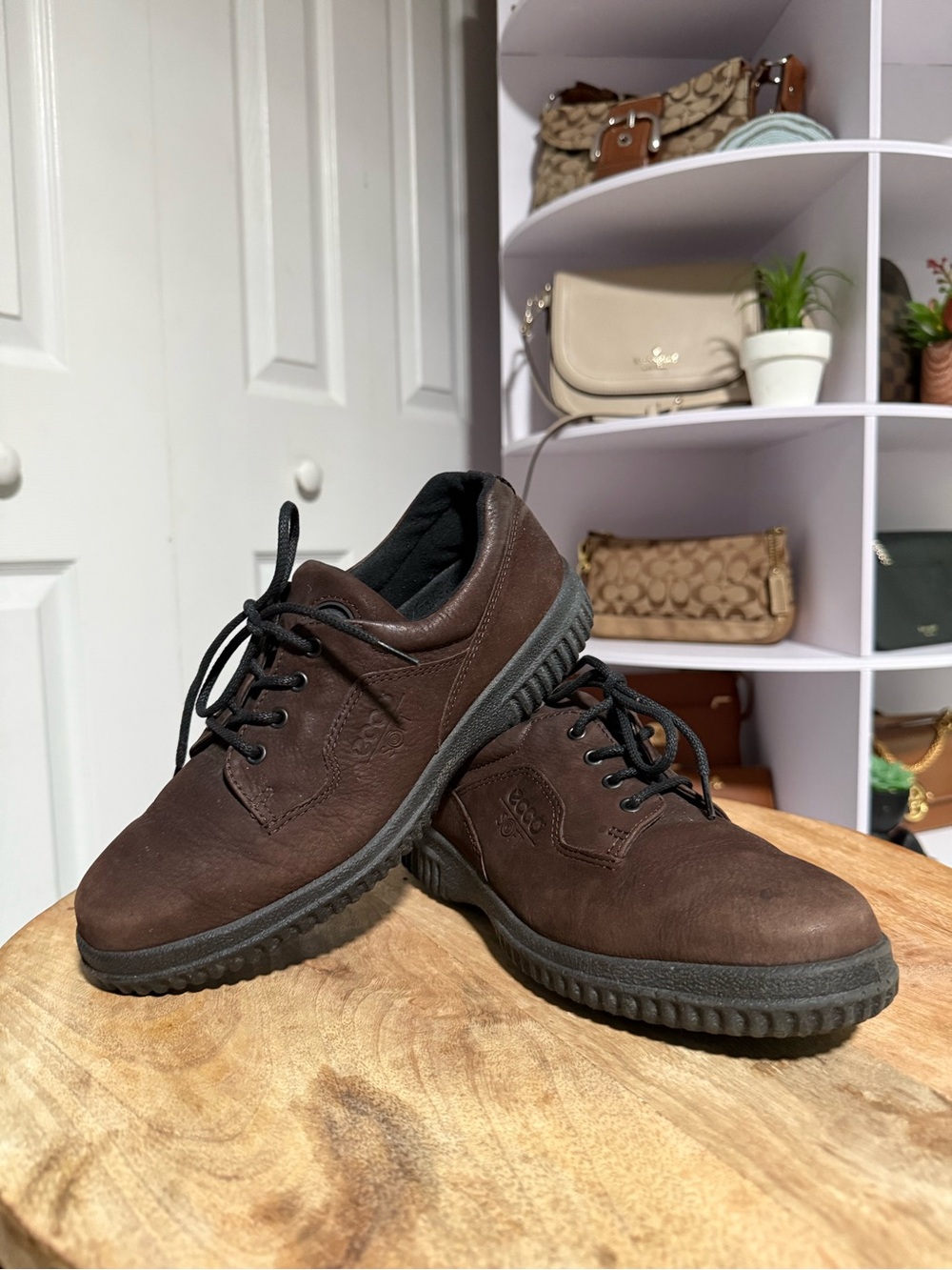 ECCO Brown Leather Comfort Walking Shoes Women’s 7 M